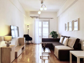 Phaedrus Living Piraeus Abstract Flat